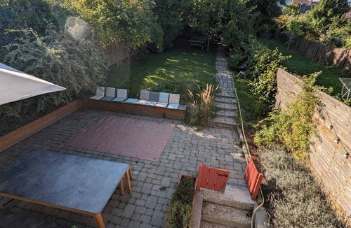 Noisy-le-Sec House | Our lovely and quiet house with garden awaits you.