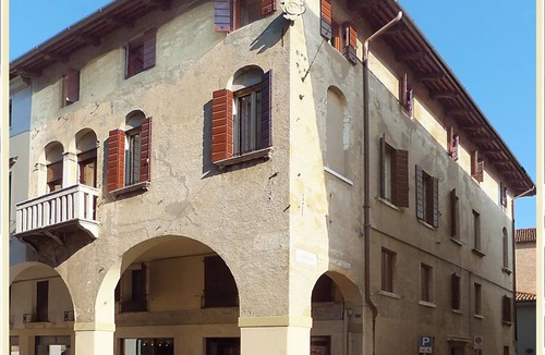 Treviso Apartment | 'Palazzo Rossi' Apartment 3A in the historic centre with free parking and Wi-Fi