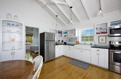 Gregory Town Cottage | Palm Bluff 2 Bedroom Cottage