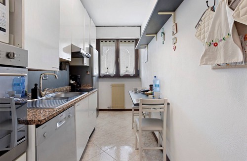 Gallaratese Apartment | Panoramic L&D – Apartment with Panoramic View of Milan