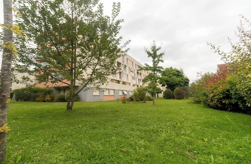 Chevilly-Larue Apartment | Paris is 2 stations away (M14)
