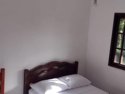 Penedo House | PENEDO COM 4 QUARTOS, PISCINA E SAUNA. 600M do CENTRO
