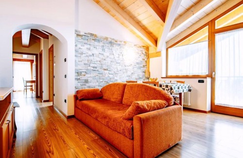 Ronzone Apartment | Pensione Villa Belfiore by Interhome