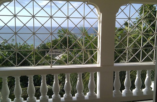 Hopewell Apartment | Penthouse Apartment With Magnificent Sea Views. Minutes from the beach.