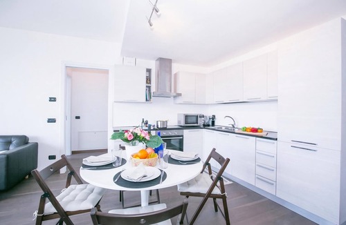 Menaggio Apartment | Penthouse-LakeView-AC-PrivateGarden