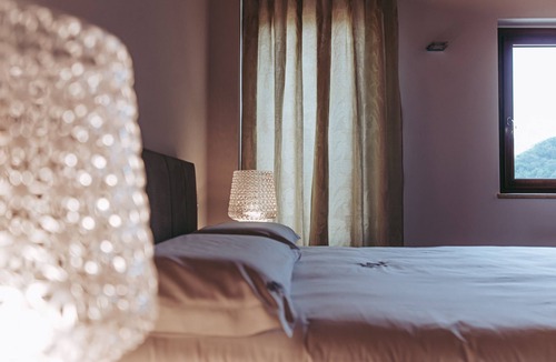 Badia Calavena Bed & Breakfast | Perla, room with bathroom.Villa Riva, tranquility,at the foot of the Little Dolomites.