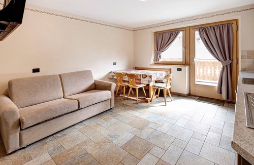 Trepalle Apartment | Pet-Friendly Apartment 'Sandra Casa Claudia' with Mountain View