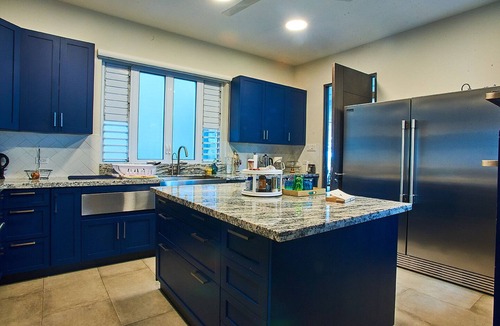 Runaway Bay Villa | Petite Paradise - 4 Bedroom Luxury Villa with Private Beach