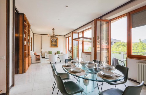 Como City Centre Apartment | Piazza Cavour - by MyHomeInComo
