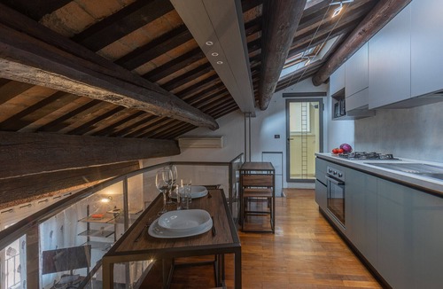 Ferrara Historic Centre Apartment | Piazza Trento Trieste Il Listone Exclusive Apt