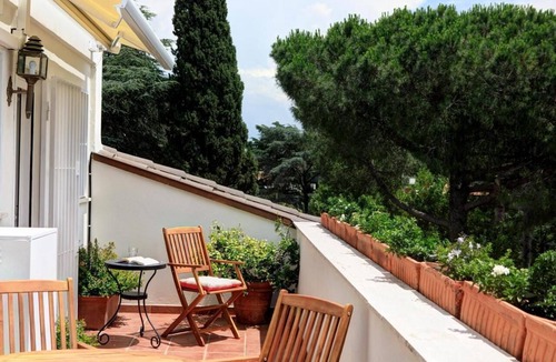 Quartiere XIII Aurelio Apartment | Piccolomini San Peter Terrace Flat