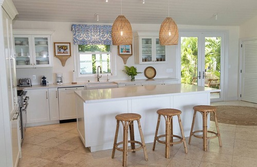 Dunmore Town House | Pineapple Wine - Harbour Front