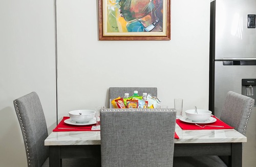 Beverly Hills Apartment | Pines Serenity Suite in Kingston 6