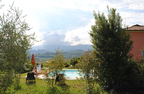 San Pietro di Feletto Villa | PINK HOUSE VILLA, close Venice, Prosecco hills and Dolomites, Cortina