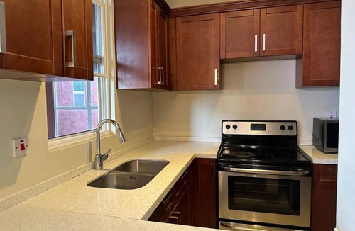 Camperdown Condo | Pool - Modern - 24 HR Securitynn
