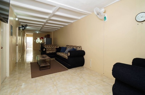 Caribbean Estates House | Portmore Peaceful Stay n3BR House in Greater Portmore With AC and Hot water