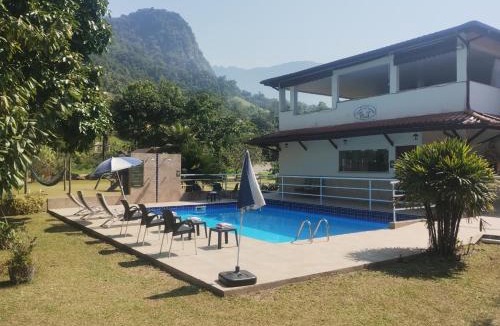 Sertao do Taquari Hotel | Pousada Cantinho do Sossego Paraty tem Piscina com Vista pra Montanha, Salão de Jogos, Café da Manhã, Estacionamento, Gerador de Energia, Próximo as principais Praias, Ilhas e Cachoeiras