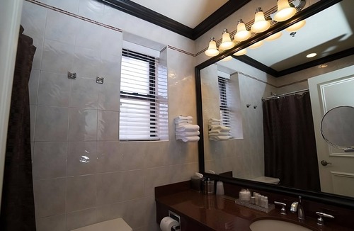 Central Park West Hotel | Premier NYC Luxury Hotel! 4 Modern Units Minutes to Riverside Park