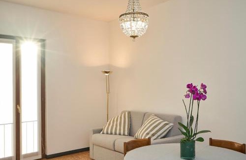 Bovisio Masciago Apartment | Prime Location 2-Min to Station, 15-Min to Milan