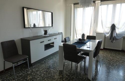Santa Maria in Stelle Apartment | PrimoPiano - Venezia Lido