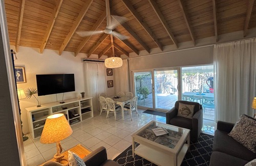 Paradise Island Villa | Private 2 Bed Villa Paradise Island, Near Atlantis!