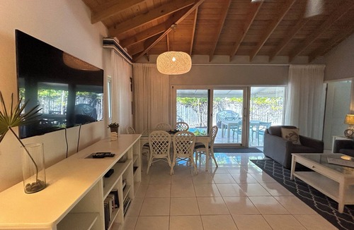 Paradise Island Villa | Private 2 Bed Villa Paradise Island, Near Atlantis!