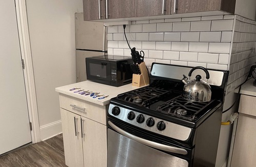 Ocean Hill Apartment | Private 3 Bedroom in the heart of Brooklyn