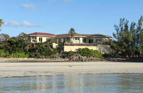 South Palmetto Point House | Private 4BR Home Directly on Stunning Caribbean Ten Bay Beach