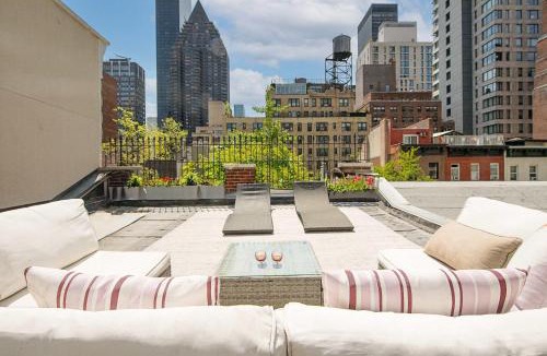 Turtle Bay House | Private Beautiful Townhome w Zen Garden