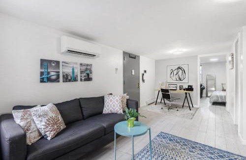 Williamsburg Apartment | Private Entrance, 2BR 2BA in Vibrant Neighborhood!