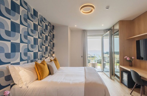 Como House | PureView Luxury pool AdultsOnly by Rent All Como