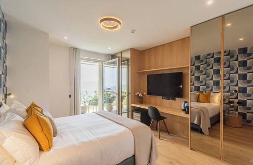 Como House | PureView Luxury pool AdultsOnly by Rent All Como