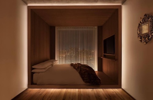 Bowery Hotel | Queen Room at Public Hotel New York, 2 Units, Pets Allowed