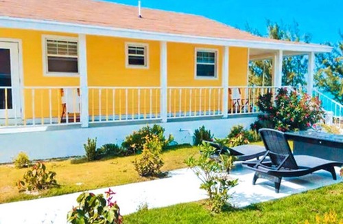 Rolleville House | Queen Villa, Exuma Beach Point