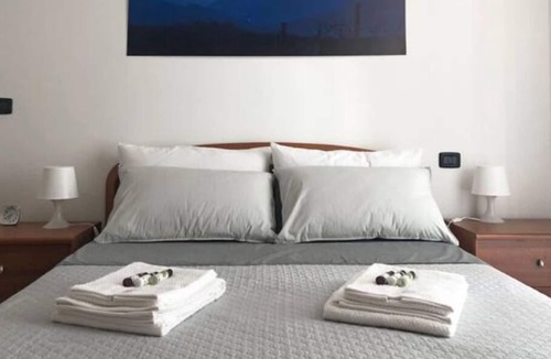 Borgonovo Apartment | Quiet apartment, Neive center, Langhe