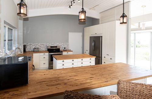 Great Exuma House | Quiet Private Cottage