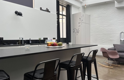 Porte-Saint-Martin Apartment | QUIET RENOVATED INDUSTRIAL LOFT IN "GRANDS BOULEVARDS" AREA; PARIS THEATRES AREA