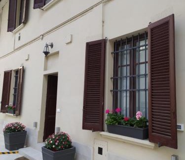 Pavia House | R & A Minerva Suites
