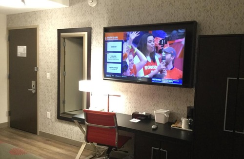 Concourse Hotel | Ramada by Wyndham Bronx Terminal