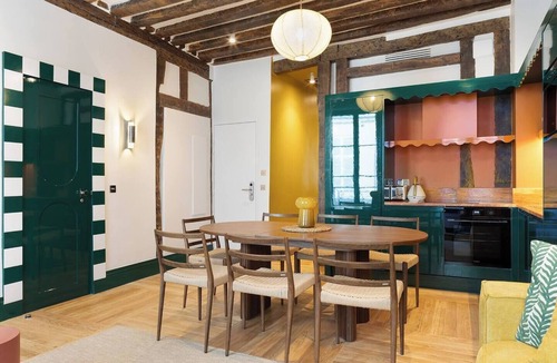 Quartier de la Monnaie Apartment | Reflecting the Elegance of Paris- with Exclusive Tailored Services – St-Germain