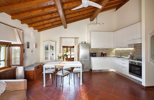 Affi Apartment | Regarda - Apartment Antico Convento, residence Paerno with pool and tennis