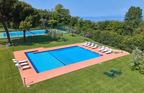 Affi Apartment | Regarda - Apartment Antico Convento, residence Paerno with pool and tennis