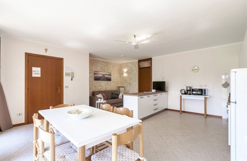 Vanon Apartment | Regarda – apartment Rosa Baccarat 5 with free entrance to camping and beach