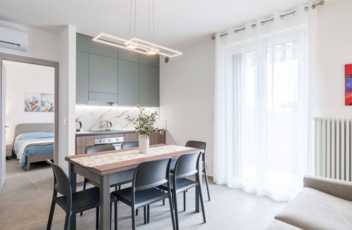 Lazise Apartment | Regarda - Modern and spacious apartment Caesar with pool