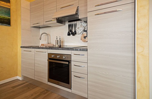 Montioni Apartment | Regarda - "The Place" modern two-bedroom apartment with pool, garage, air conditioning