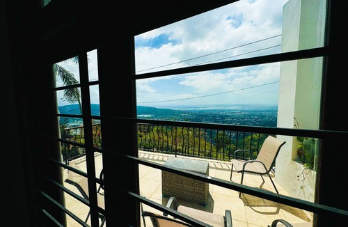 Jack's Hill Villa | Reggae Legends Estate
