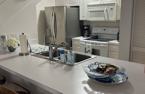 South Bimini Condo | Relaxing Marina Front 1-Bedroom condo with loft in Bimini Cove
