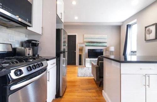Bowery Apartment | Renovated Lower Eastside 2BR Washer Dryer