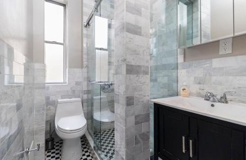 Bowery Apartment | Renovated Lower Eastside 2BR Washer Dryer