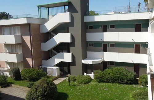 Bibione Pineda Apartment | Residence Gemini is an apartmenthouse (with elevator) near the sea (150m), in Bibione Pineda area, w